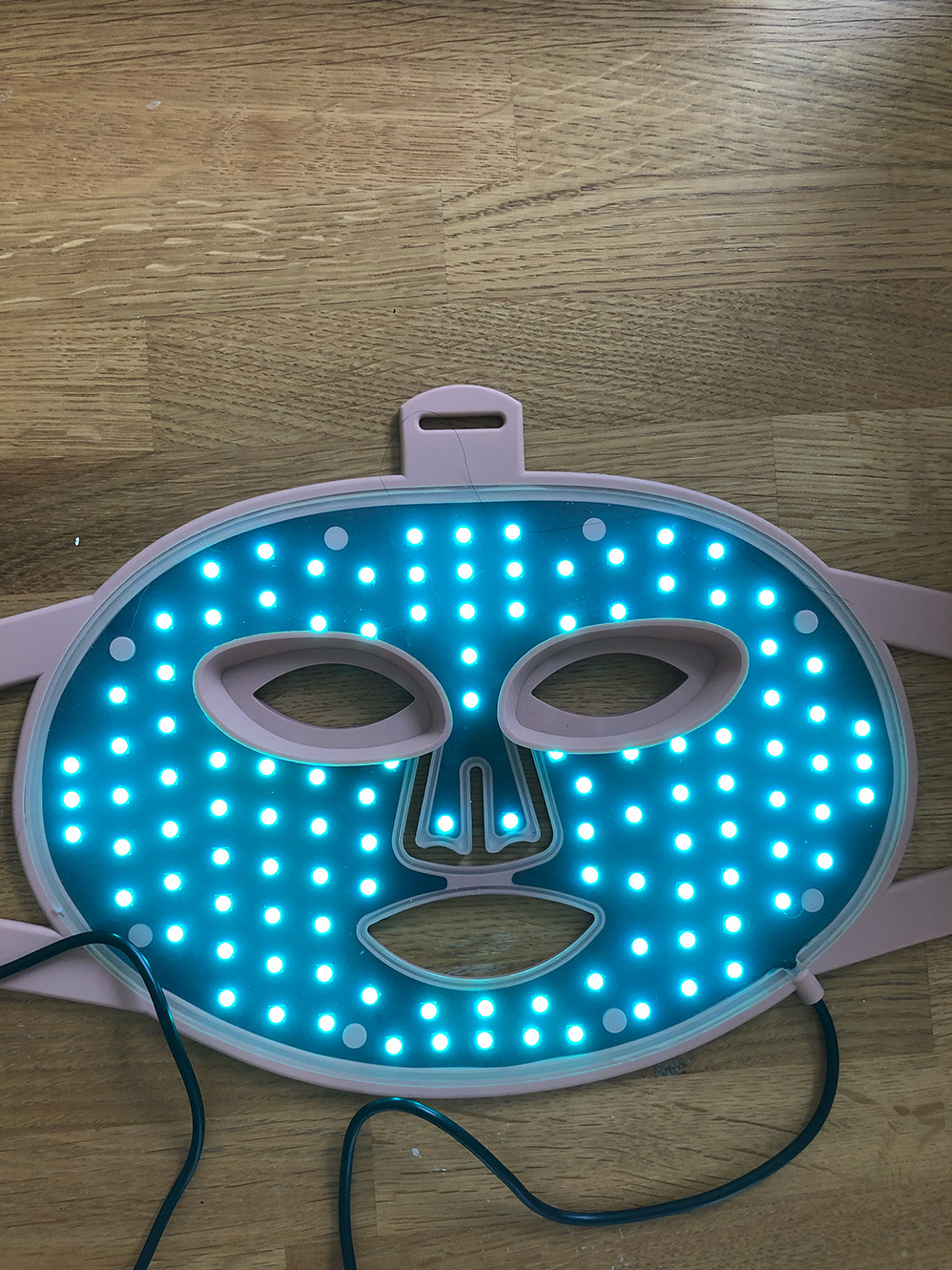 Led Mask ljusblå belysning