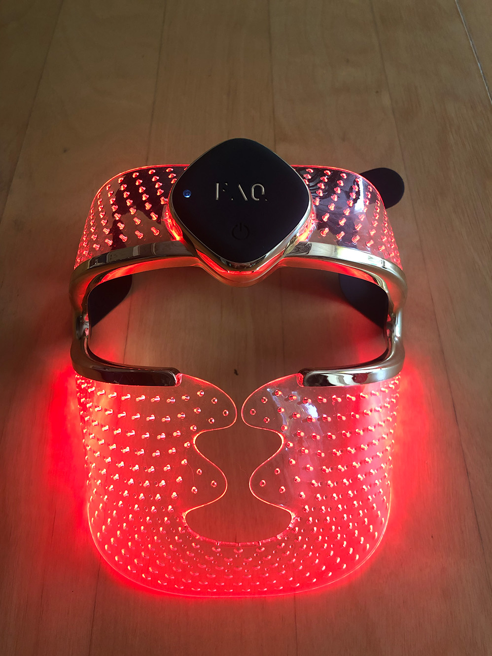 Rött ljus på led masken