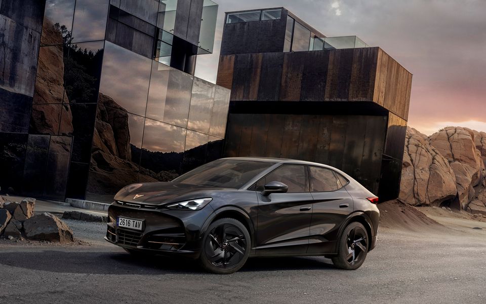 CUPRA lanserar Tavascan Black Edition