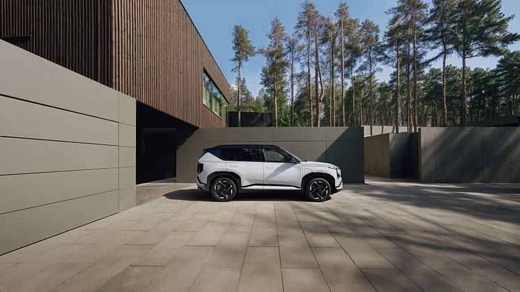 Kia EV5 GT lanseras i Sverige – sportig el-SUV med fyrhjulsdrift från 699 900 kronor