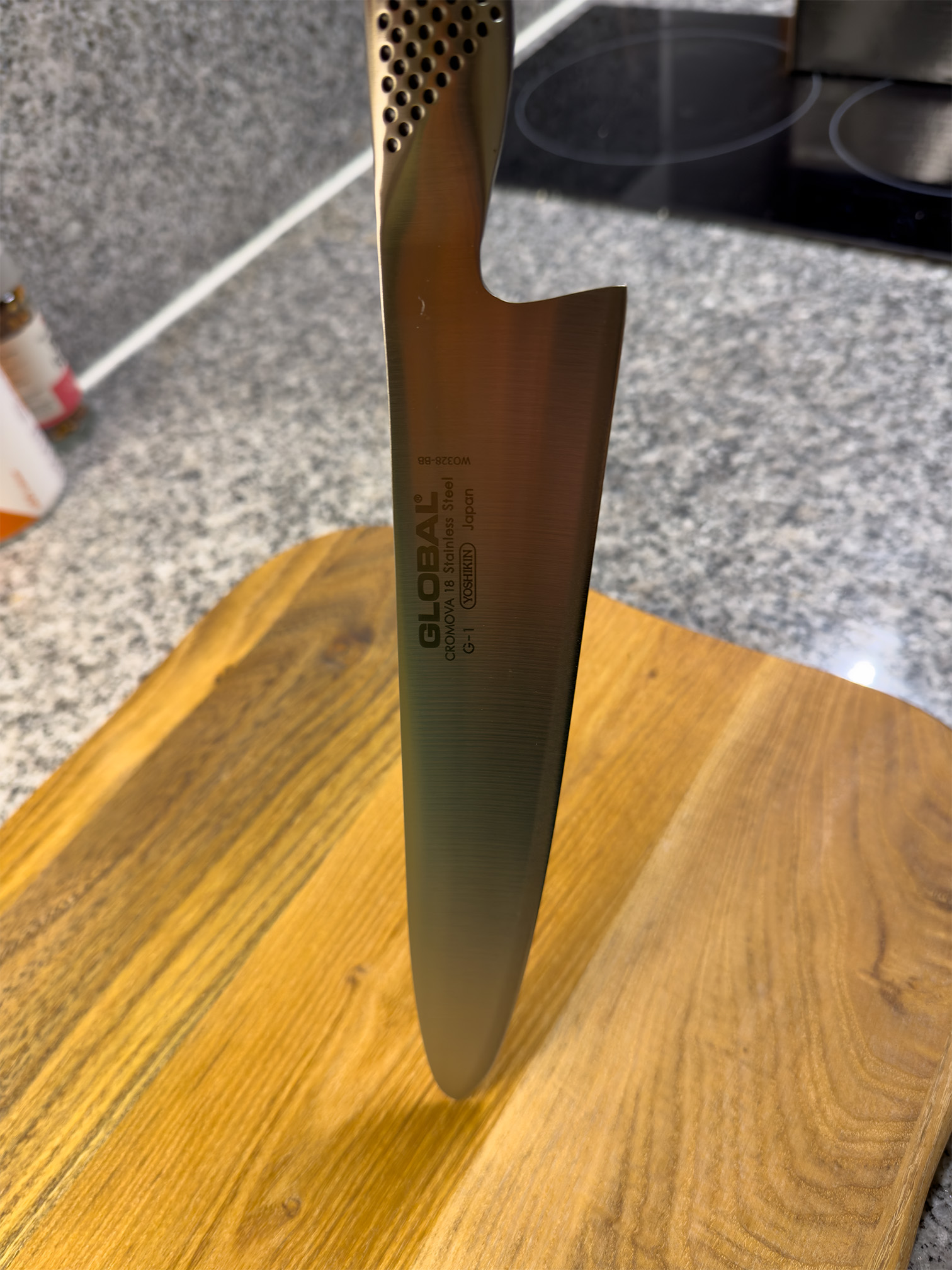 Stående Global kockkniv rundad