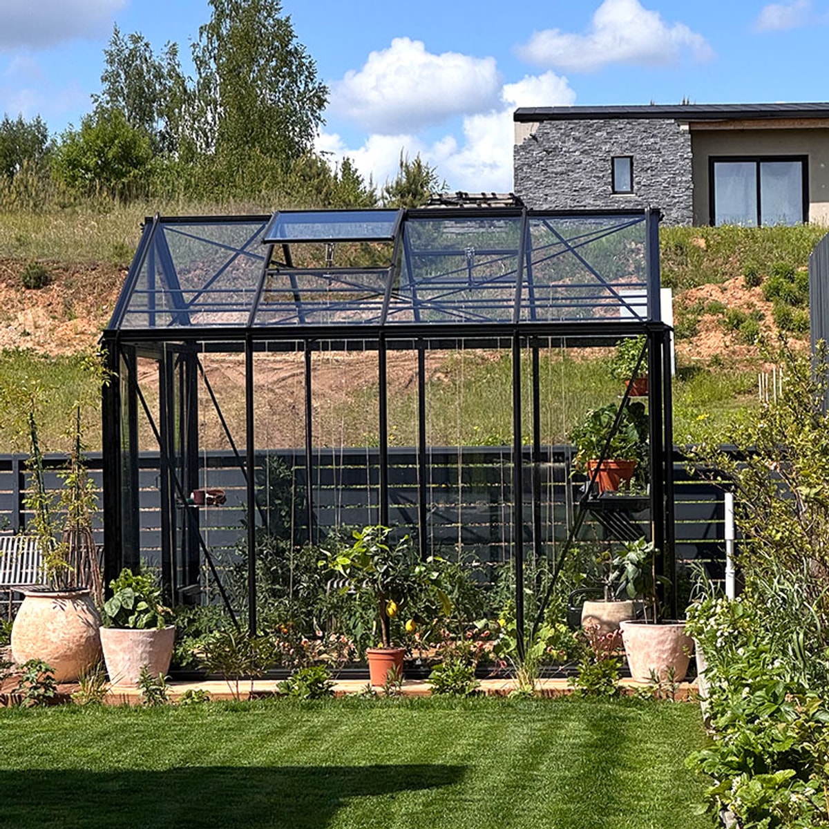 Wexthuset Ventus 7,3 svart växthus i glas