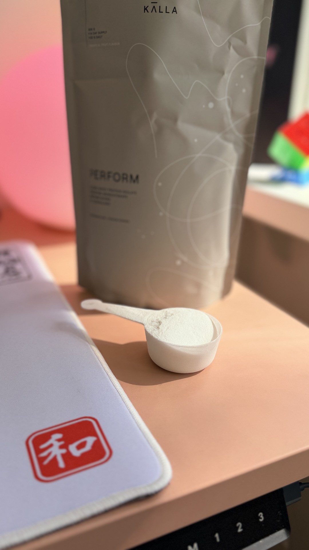 kalla-proteinpulver-doseringsskopa-forpackning